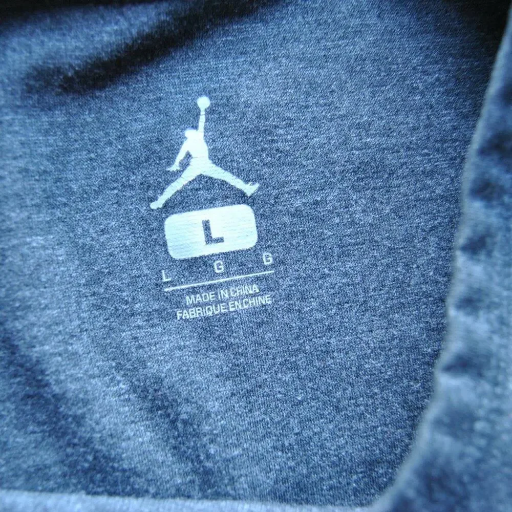 Jordan Men's Thick Gray Long Sleeve Shirt Large